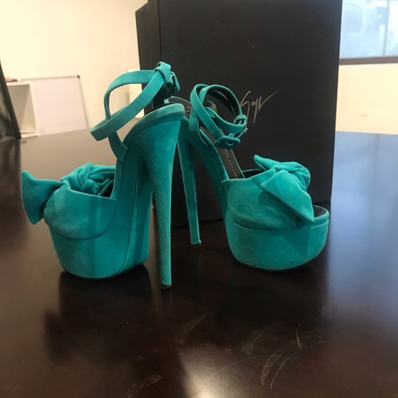 Platform - Picture 2 of 3